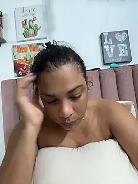 IAvaNa – Naživo XXX chat
