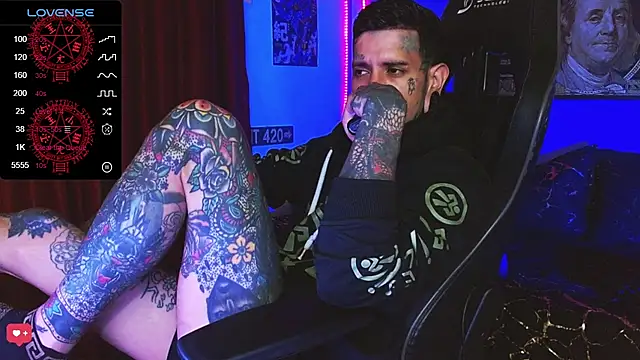 Chat +18 de jhonny__ackerman ao vivo