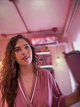 Pokazy przed kamerką – Zoe_Bae
