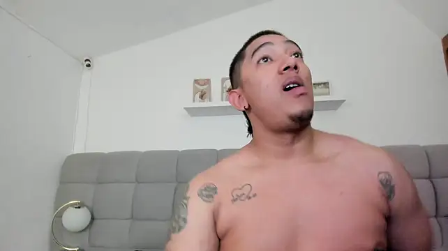 erotic_sins' Webcam Show