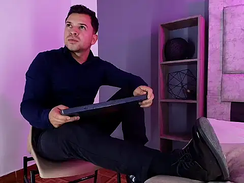 Živý XXX chat Hey_Noaah