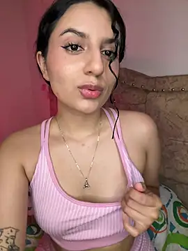 OhMySelenyx3 Adlı Modelin Canlı XXX Sohbeti