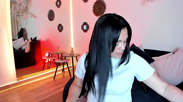 Astrid_williams' Live XXX Chat