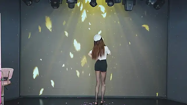IG-001's Live XXX Chat