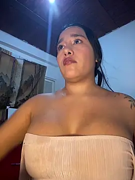 mis-violetha's Live XXX Chat