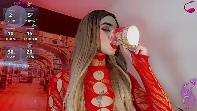 Michell_luxe Show in webcam