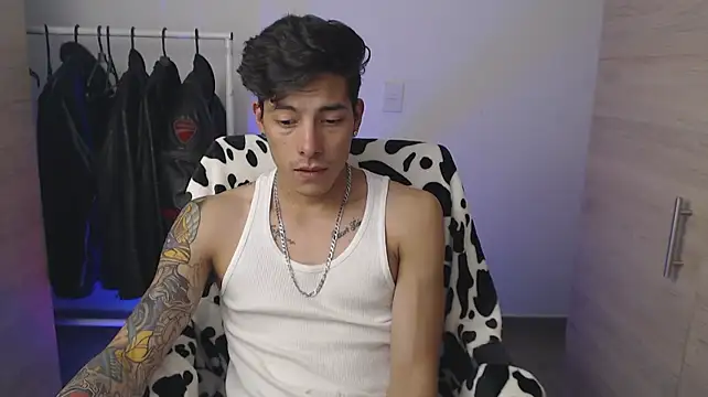 Show modela chomelo6 na web-kameri