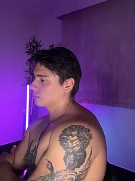 Giordano_Russo Chat XXX live