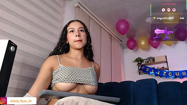 ashely_ryan24 Obrolan Langsung XXX