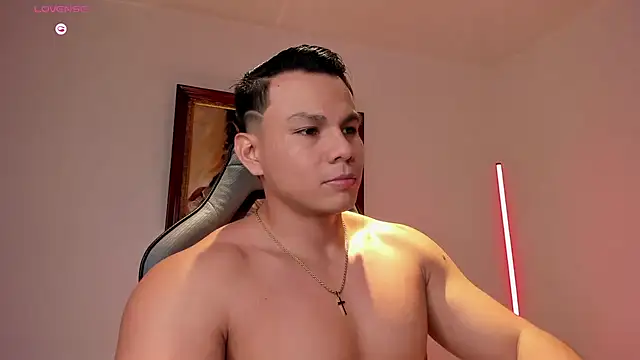 RoyConstance's Live XXX Chat