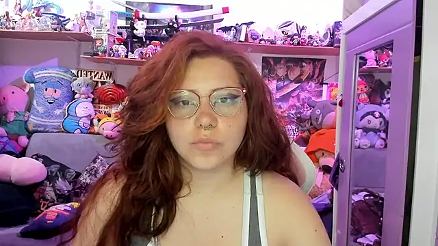 Онлайн чат XXX soficammy