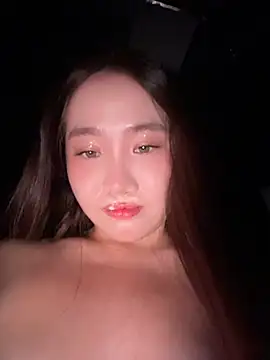 צ'אט XXX בשידור חי של Asianpie_