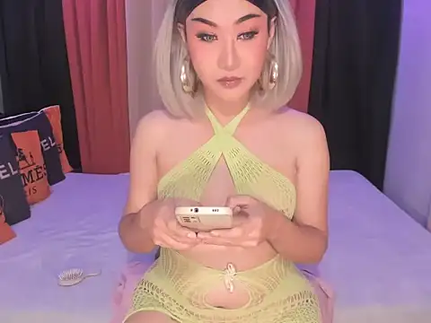 CassieBigCock Adlı Modelin Web Kamerası Şovu
