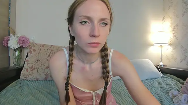 Kelly_Gerzikaa's Live XXX Chat