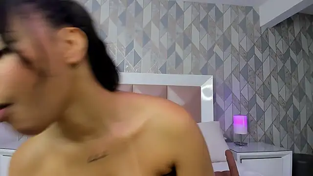 TyraKayne Chat XXX in diretta
