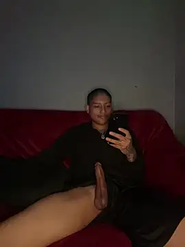 iktzx – Live XXX-chat