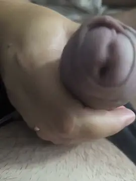 Show modela MadaamJizz_DickLewd na web-kameri