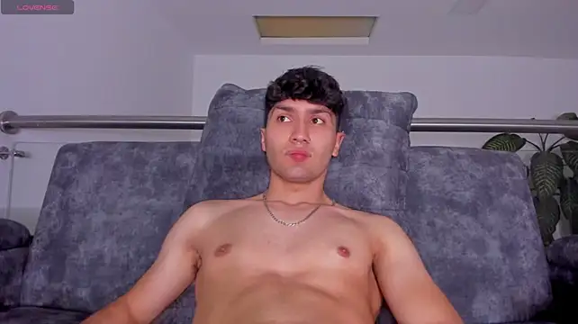 แชท XXX สดของ Valerio_James7