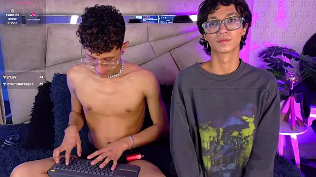 Yen_and_Dko Chat XXX live