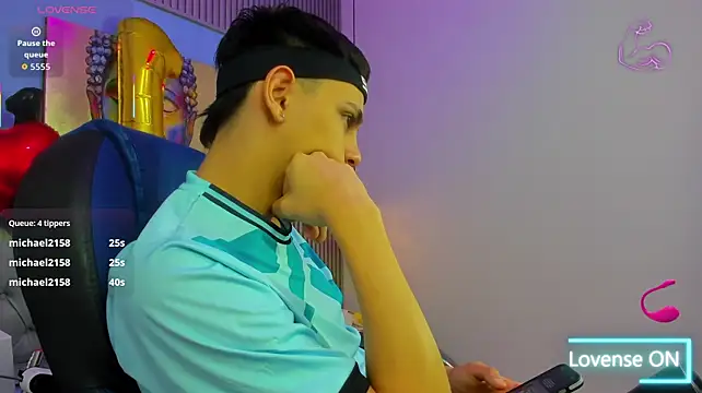 Ethanx18_ XXX чат на живо