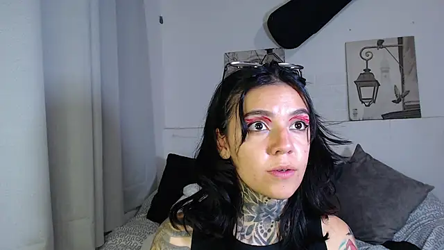 Lunai_gh Adlı Modelin Canlı XXX Sohbeti