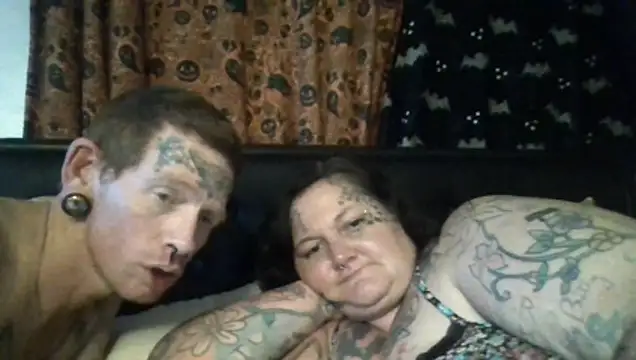 ThorsonFreja: онлайн-секс-чат