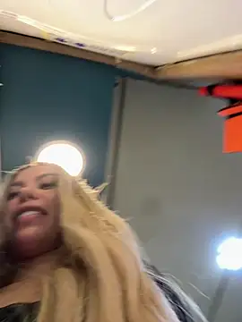 عرض كام lindaandtony