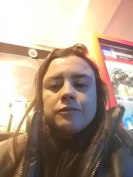 Chatroom XXX en direct de karlagiraldo198