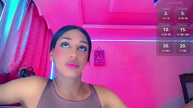 NahomiCamper Live XXX Chat