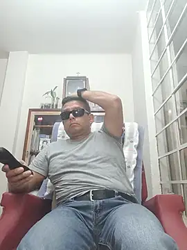 chicoguapo8 在線直播表演