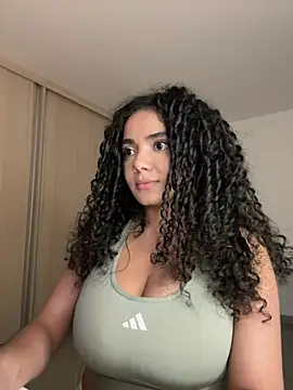 Curlyierr's Webcam Show