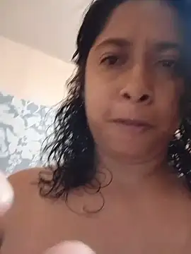 hotaniani Adlı Modelin Canlı XXX Sohbeti