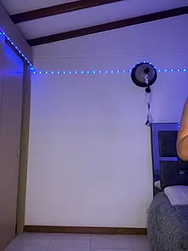 Isla_delmar's Webcam Show