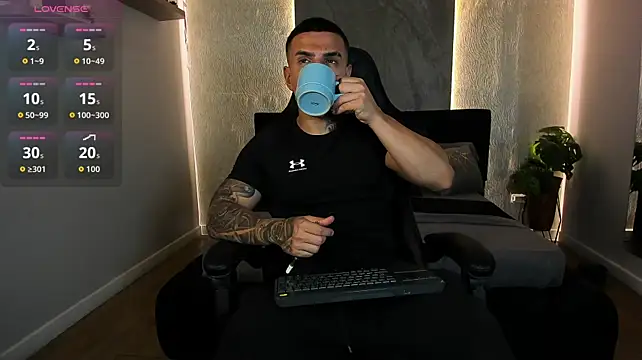 Chat XXX en directo de SalvatoreDmore