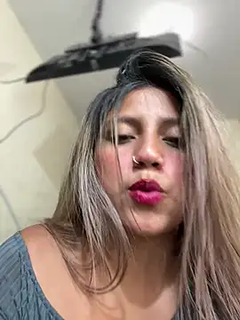 -Adrilux- live XXX chat