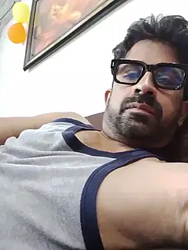 XxX_KING30's Webcam Show