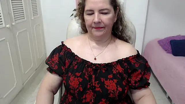 צ'אט XXX בשידור חי של leonela_69