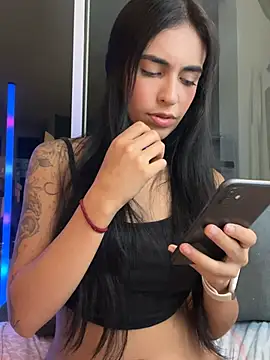 XXX chat uživo modela DaphneUwu
