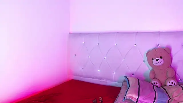 Angel_foxc13のライブXXXチャット