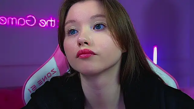Chat XXX en directo de KeiraAsti