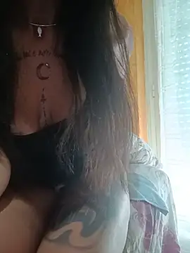 LunaVera Show in webcam