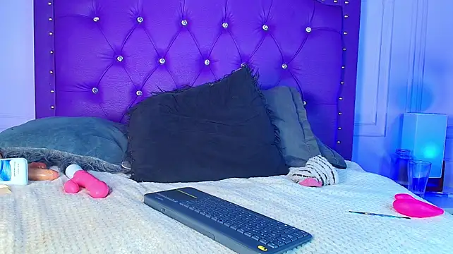 sarah_banks1's Live XXX Chat