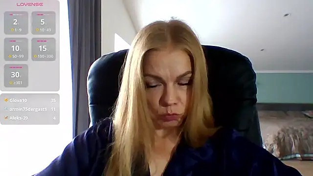 Tina5394's Live XXX Chat