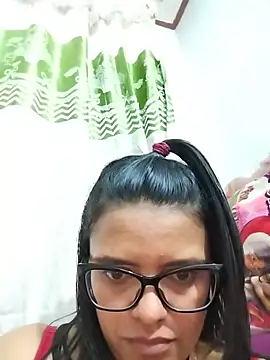 Chat +18 de selena_foxy ao vivo