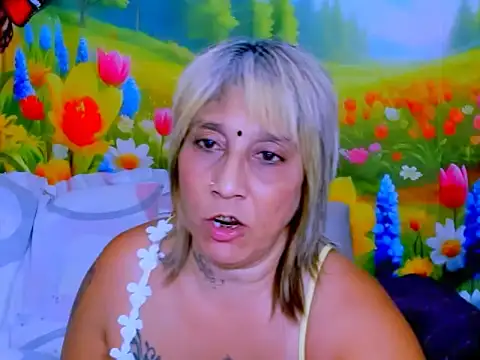 indianroxy live XXX chat
