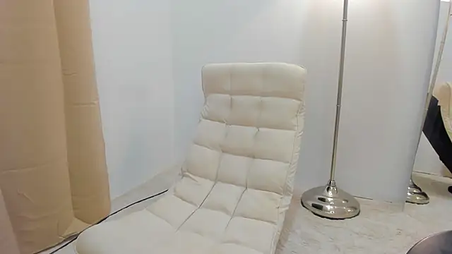 b3cky_ live XXX chat