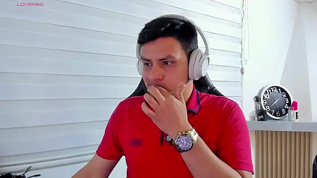 XXX chat uživo modela Rick_Adams