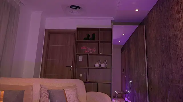 ArianaXO_ Webcam show
