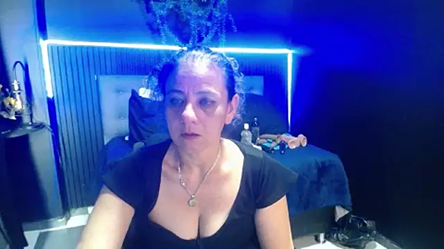 دردشة sasi_luna الجنسية المباشرة