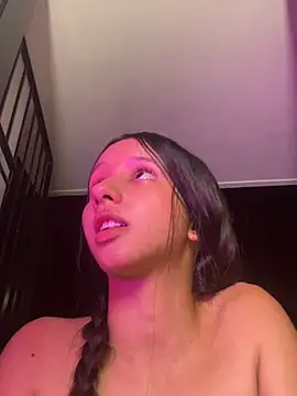 XXX chat uživo modela Little_Melody